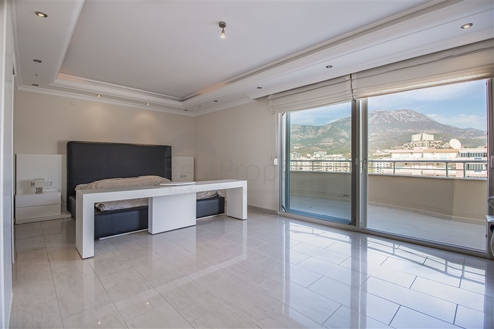 اطلالة بحر - دوبلكس 3 غرف وصالة مفروشة -في محمودلار/ الانيا 