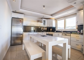 اطلالة بحر - دوبلكس 3 غرف وصالة مفروشة -في محمودلار/ الانيا 