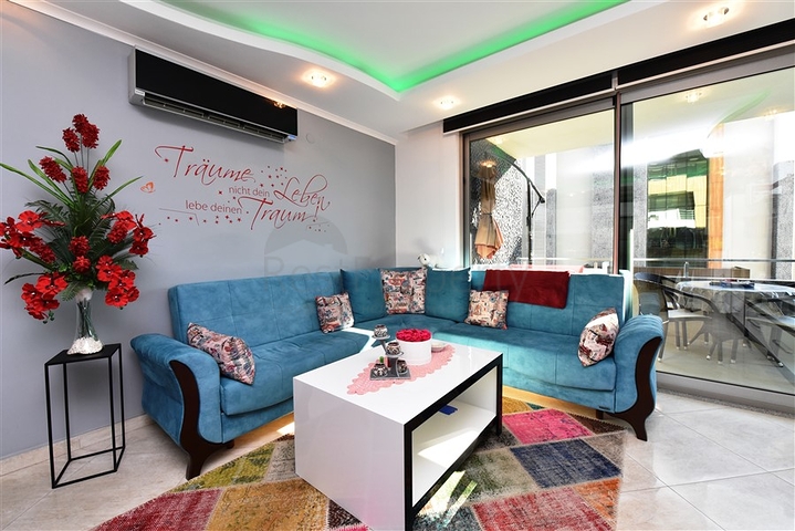 مجمع فاخر - شقة غرفتين وصالة مفروشة -في اوبا / الانيا