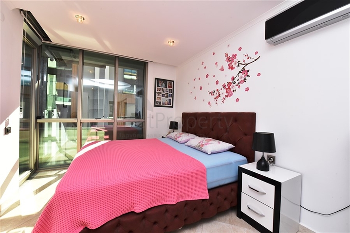 مجمع فاخر - شقة غرفتين وصالة مفروشة -في اوبا / الانيا