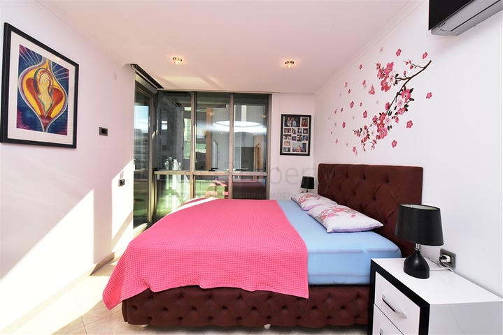 مجمع فاخر - شقة غرفتين وصالة مفروشة -في اوبا / الانيا