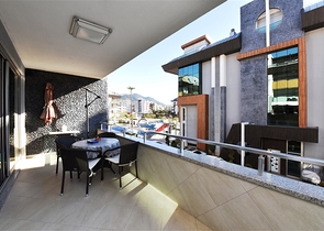 مجمع فاخر - شقة غرفتين وصالة مفروشة -في اوبا / الانيا