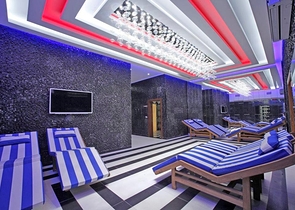 مجمع فاخر - شقة غرفتين وصالة مفروشة -في اوبا / الانيا