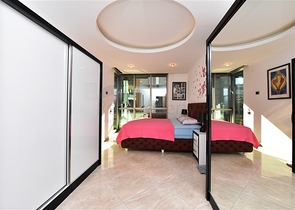 مجمع فاخر - شقة غرفتين وصالة مفروشة -في اوبا / الانيا