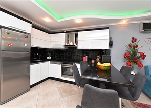 مجمع فاخر - شقة غرفتين وصالة مفروشة -في اوبا / الانيا