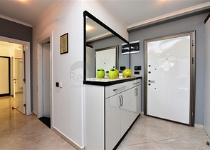 مجمع فاخر - شقة غرفتين وصالة مفروشة -في اوبا / الانيا