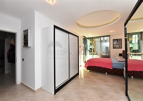 مجمع فاخر - شقة غرفتين وصالة مفروشة -في اوبا / الانيا