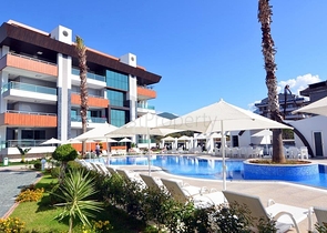 مجمع فاخر - شقة غرفتين وصالة مفروشة -في اوبا / الانيا