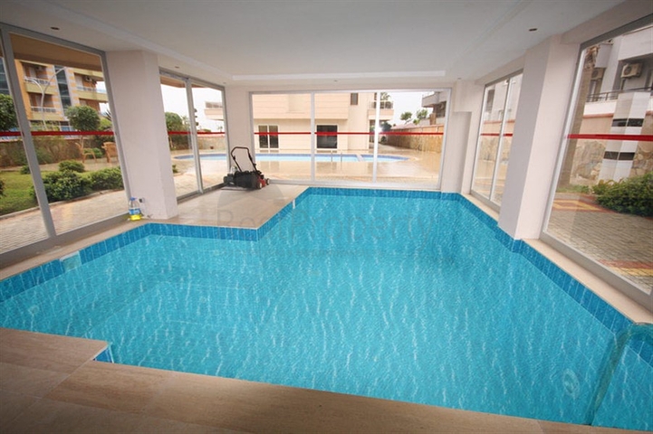 شقة اطلالة بحر في اوبا - تصميم غرفة وصالة مفروشة -ضمن مجمع - اوبا / الانيا 