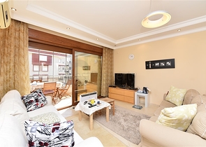 شقة اطلالة بحر في اوبا - تصميم غرفة وصالة مفروشة -ضمن مجمع - اوبا / الانيا 