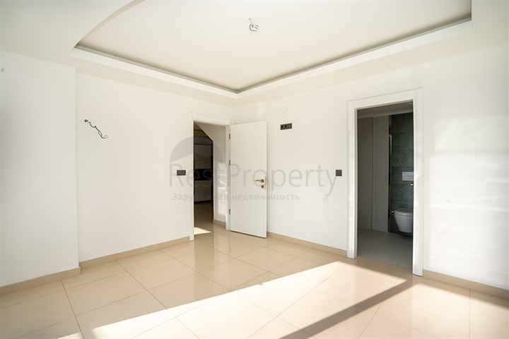 اطلالة بحر - دوبلكس واسعة 3 غرف وصالة -ضمن مجمع سكني -في محمودلار / الانيا 