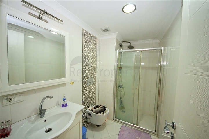 عقارات اوبا - شقة غرفتين وصالة ضمن مجمع حديث -قريب من البحر - في اوبا / الانيا 