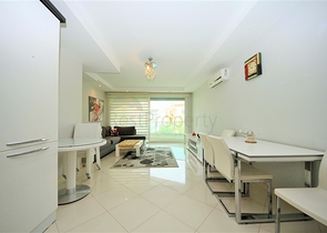 عقارات اوبا - شقة غرفتين وصالة ضمن مجمع حديث -قريب من البحر - في اوبا / الانيا 