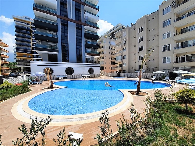 شقة غرفتين وصالة مفروشة -مجمع حديث -في محمودلار/ الانيا 