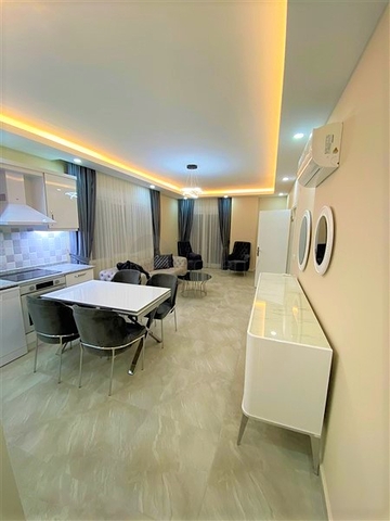 شقة غرفتين وصالة مفروشة -مجمع حديث -في محمودلار/ الانيا 