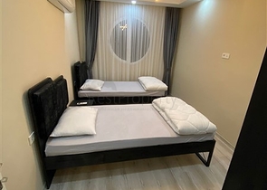 شقة غرفتين وصالة مفروشة -مجمع حديث -في محمودلار/ الانيا 