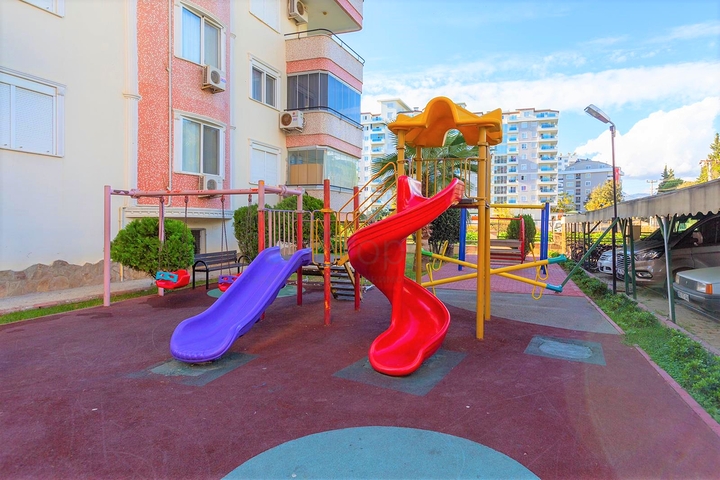 شقة غرفتين وصالة مفروشة -ضمن مجمع سكني في محمودلار / الانيا 