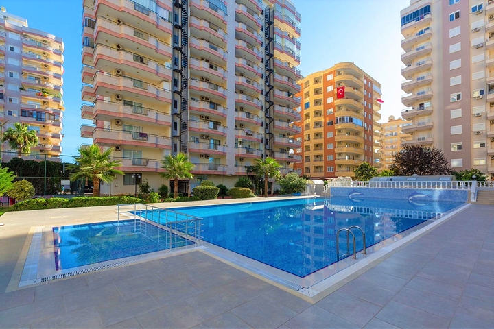 شقة غرفتين وصالة مفروشة -ضمن مجمع سكني في محمودلار / الانيا 