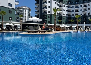 شقة غرفة وصالة ضمن مجمع 5 نجوم -في محمودلار / الانيا 