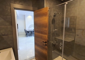 شقة غرفة وصالة ضمن مجمع 5 نجوم -في محمودلار / الانيا 