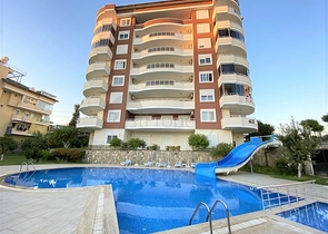 مطبخ شبه منفصل - شقة غرفتين وصالة -ضمن مجمع -في افسلار / الانيا 