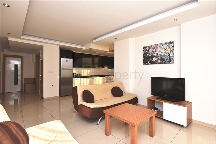 موقع مميز وخدمات فندقية - شقة غرفة وصالة مفروشة -في جيكجلي / الانيا 