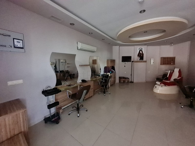 موقع مميز وخدمات فندقية - شقة غرفة وصالة مفروشة -في جيكجلي / الانيا 