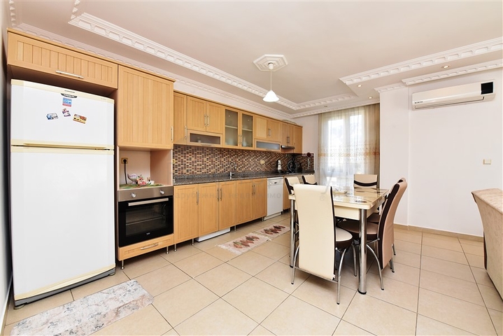 شقة واسعة -غرفتين وصالة مفروشة -في محمودلار / الانيا 