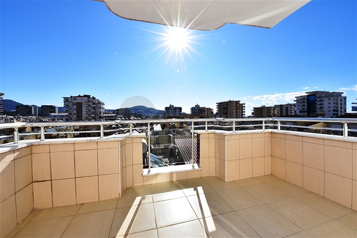 شقة واسعة -غرفتين وصالة مفروشة -في محمودلار / الانيا 