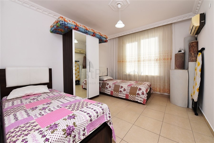 شقة واسعة -غرفتين وصالة مفروشة -في محمودلار / الانيا 