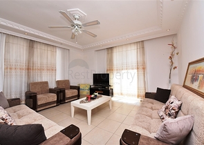 شقة واسعة -غرفتين وصالة مفروشة -في محمودلار / الانيا 