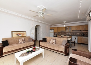 شقة واسعة -غرفتين وصالة مفروشة -في محمودلار / الانيا 