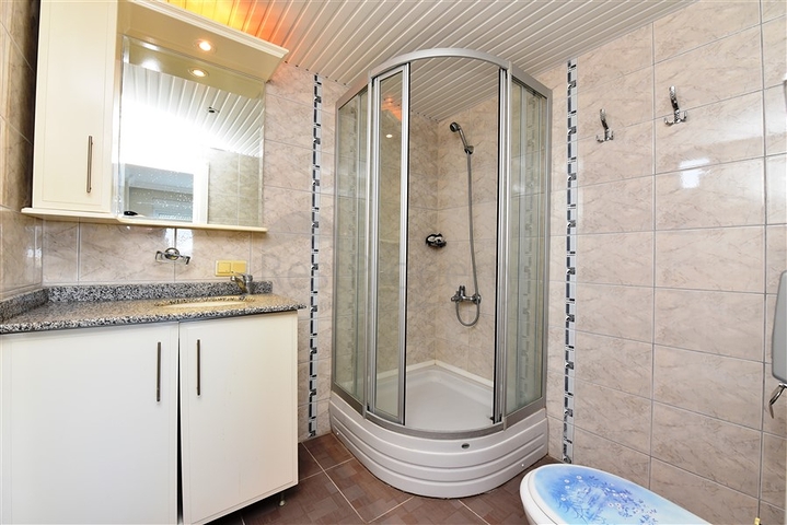 اطلالة جبلية -شقة غرفتين وصالة مفروشة -في محمودلار / الانيا 