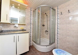 اطلالة جبلية -شقة غرفتين وصالة مفروشة -في محمودلار / الانيا 