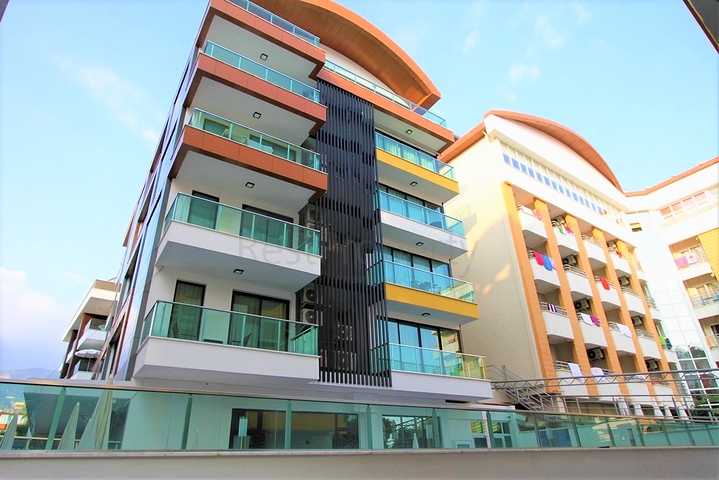 شقق للبيع قرب شاطئ كليوباترا في مركز الانيا