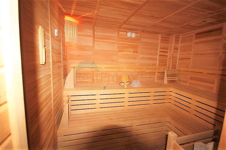 شقة غرفة وصالة واسعة -مفروشة وضمن مجمع - في توسمور / الانيا 