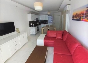 قريبة من البحر - شقة غرفة وصالة مفروشة -ضمن مجمع فاخر - محمودلار / الانيا 