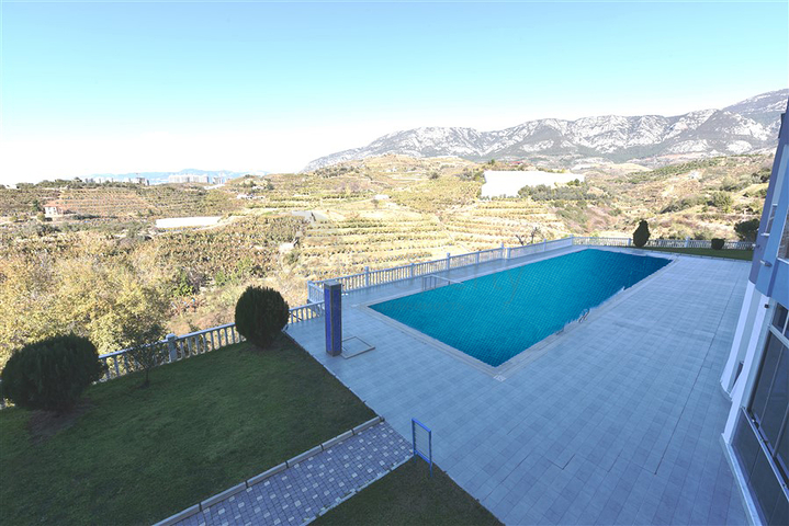 اطلالة جبلية - شقة غرفة وصالة مفروشة -ضمن مجمع حديث - كارجيجاك / الانيا 