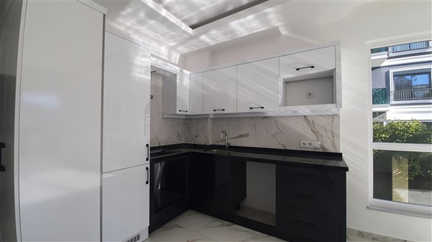 شقة غرفة وصالة ضمن مجمع حديث -قريب من البحر والخدمات -في افسلار / الانيا 