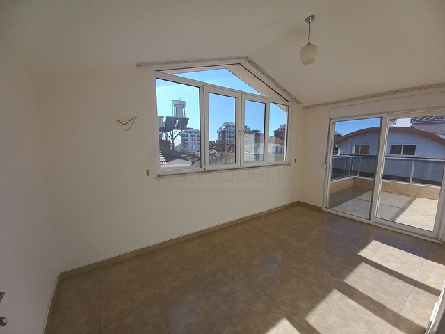 دوبلكس 3 غرف وصالة - مجمع انيق - في كليوباترا / الانيا 