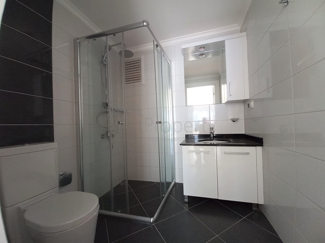 دوبلكس 3 غرف وصالة - مجمع انيق - في كليوباترا / الانيا 