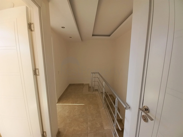 دوبلكس 3 غرف وصالة - مجمع انيق - في كليوباترا / الانيا 