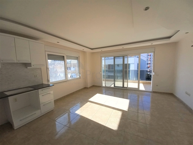 دوبلكس 3 غرف وصالة - مجمع انيق - في كليوباترا / الانيا 