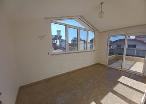 دوبلكس 3 غرف وصالة - مجمع انيق - في كليوباترا / الانيا 