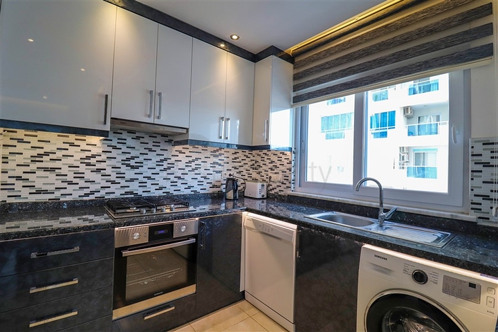 مجمع فاخر بخدمات 5 نجوم - شقة غرفة وصالة مفروشة -في محمودلار / الانيا