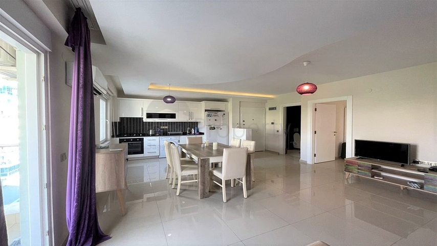 شقة غرفة وصالة مفروشة - ضمن مجمع سكني في محمودلار/ الانيا 