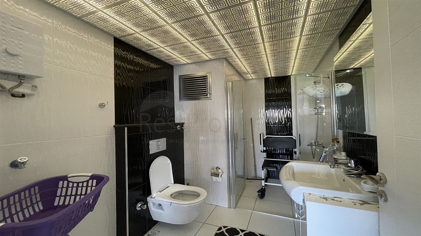 شقة غرفة وصالة مفروشة - ضمن مجمع سكني في محمودلار/ الانيا 