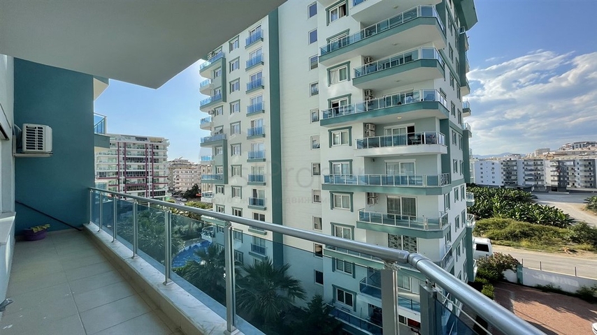 شقة غرفة وصالة مفروشة - ضمن مجمع سكني في محمودلار/ الانيا 