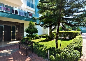 شقة غرفة وصالة مفروشة - ضمن مجمع سكني في محمودلار/ الانيا 