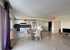 شقة غرفة وصالة مفروشة - ضمن مجمع سكني في محمودلار/ الانيا 